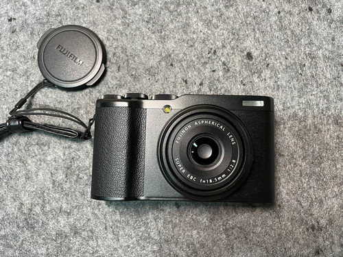 Fujifilm Fuji XF10 24.2MP Bluetooth WiFi Compact Digital Camera Built-in Flash