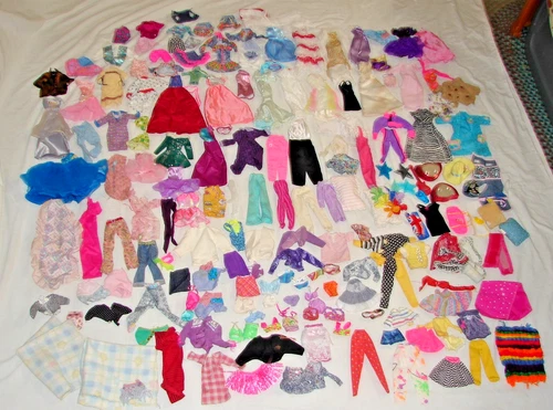 Lot of 177 pc Barbie Doll Clothes,Mattel,some Accessories,Vintage & Modern