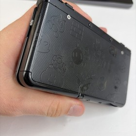 New Nintendo 3DS Mario Edition Black Friday Edition US Model W Charger