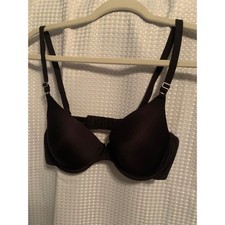 Black Underwire T-Shirt Bra Smooth Molded Cups Adjustable Straps Everyday Basic