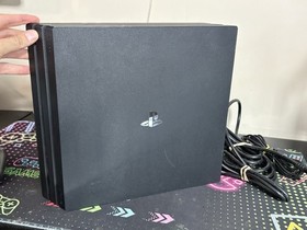 Sony PlayStation 4 Pro 1TB With Controller CUH-7115B + GTA V