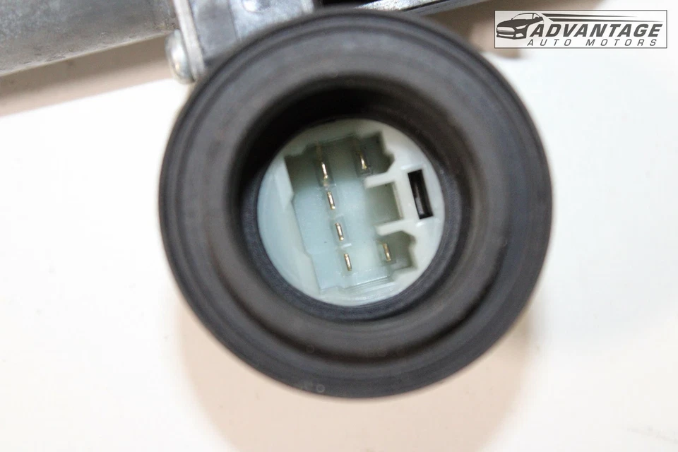 2018-2024 NISSAN KICKS FRONT RIGHT SIDE DOOR WINDOW REGULATOR W/ MOTOR OEM - Image 4 of 4