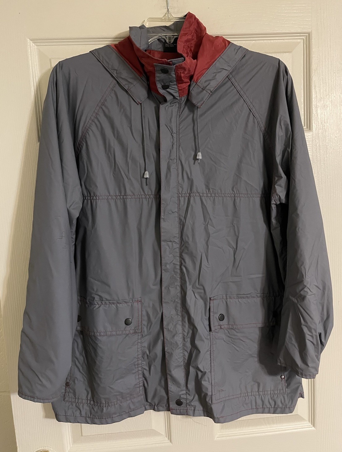 Men&rsquo;s  Large Gray Red W/ Removable Hood