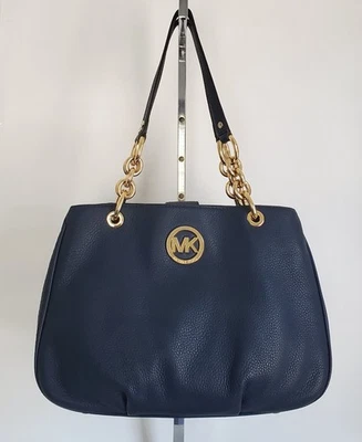 MICHAEL KORS (MK) LARGE FULTON SHOULDER BAG BLUE PEBBLED LEATHER GOLDTONE CHAIN - Photo 1/4