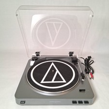 Audio-Technica AT-LP60 Stereo Turntable Silver Belt Drive 33/45 Dust Cover