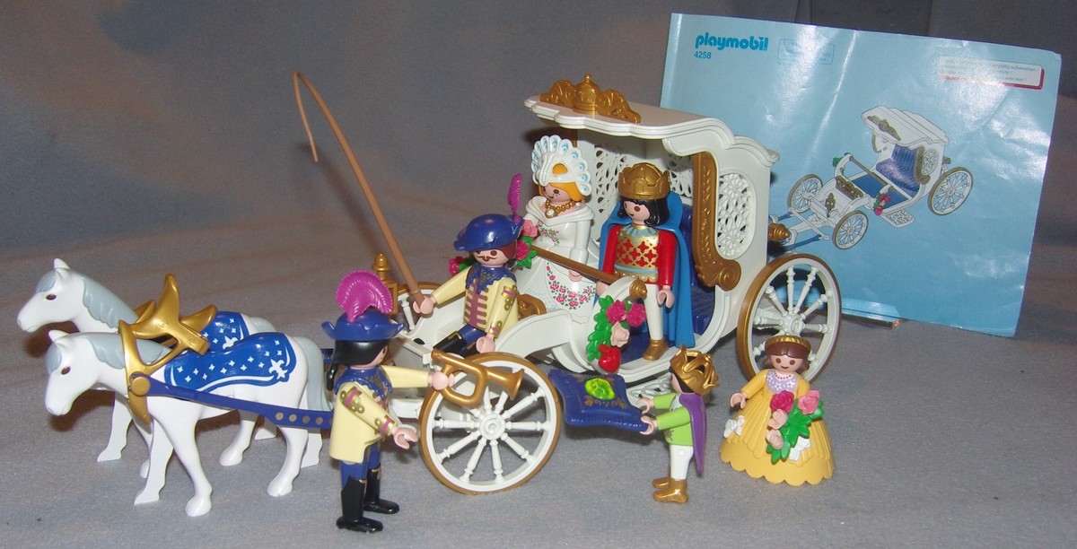 Playmobil 4258 Royal Carriage with Accessories VGC Complete with Box