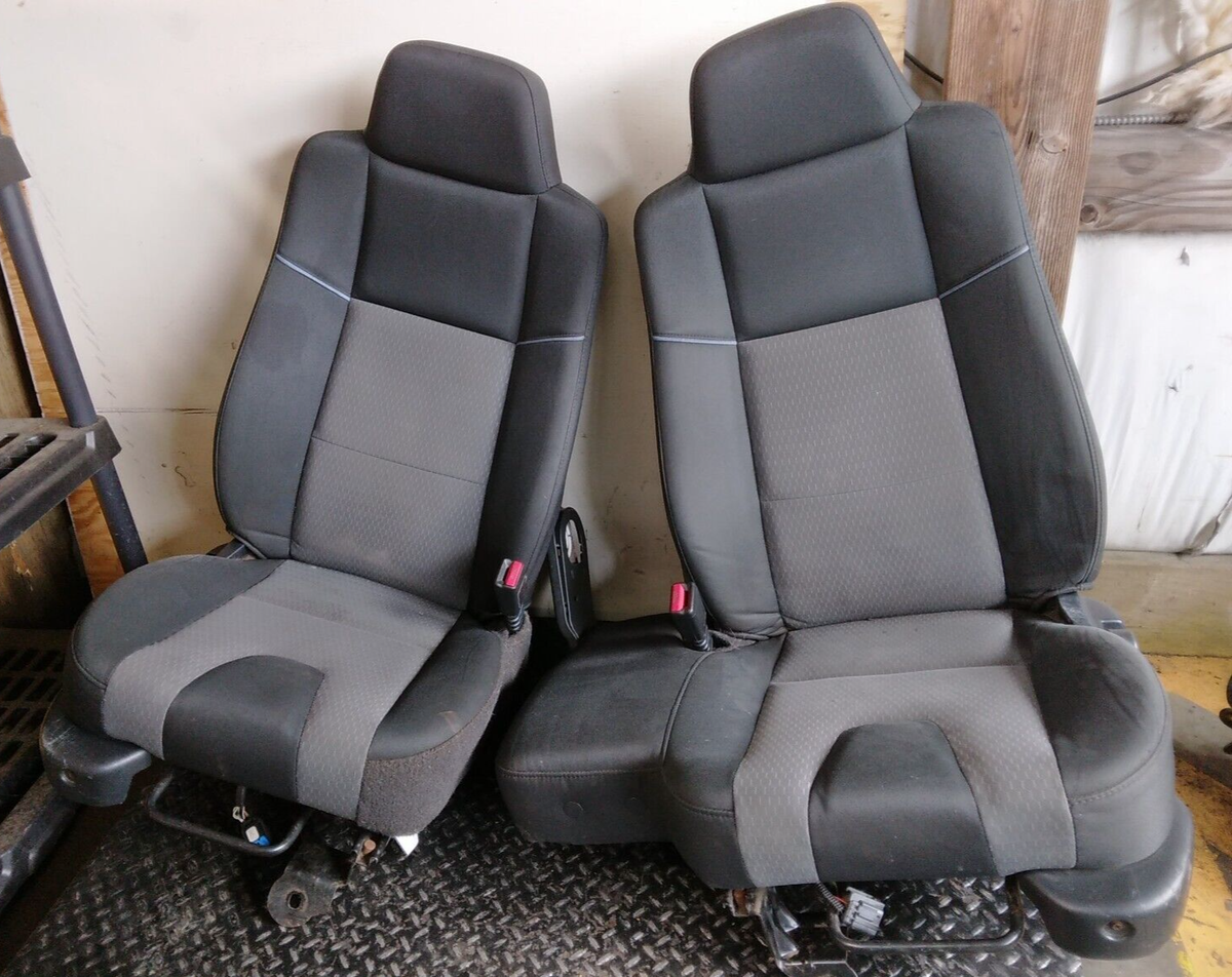 2006-2009 Mazda B2300 B-2300 Front Left & Right Split Bench (60/40