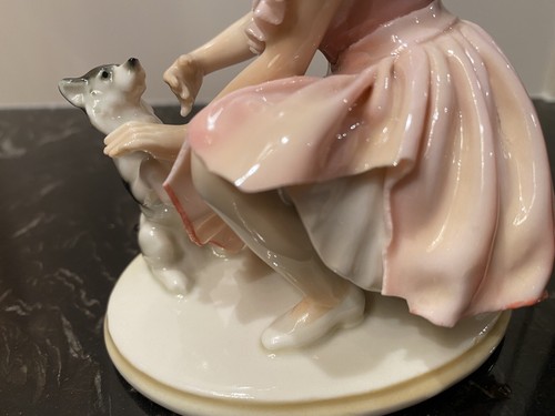 Beautiful Antique GERMAN Porcelain DRESDEN Figurine Girl with Dog 4.25" - Picture 8 of 12
