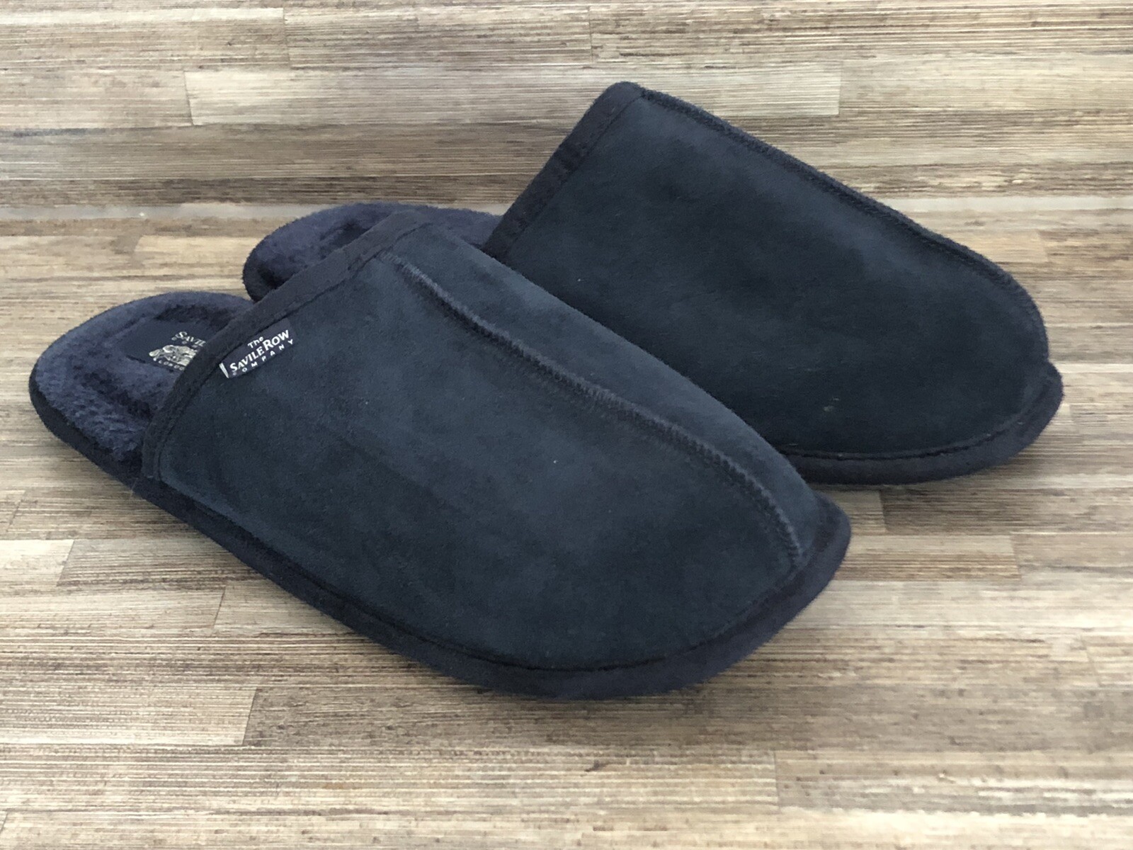 FILA Savile Row Company London Ciabatte da uomo in camoscio blu navy taglia UK 11 12 BN
