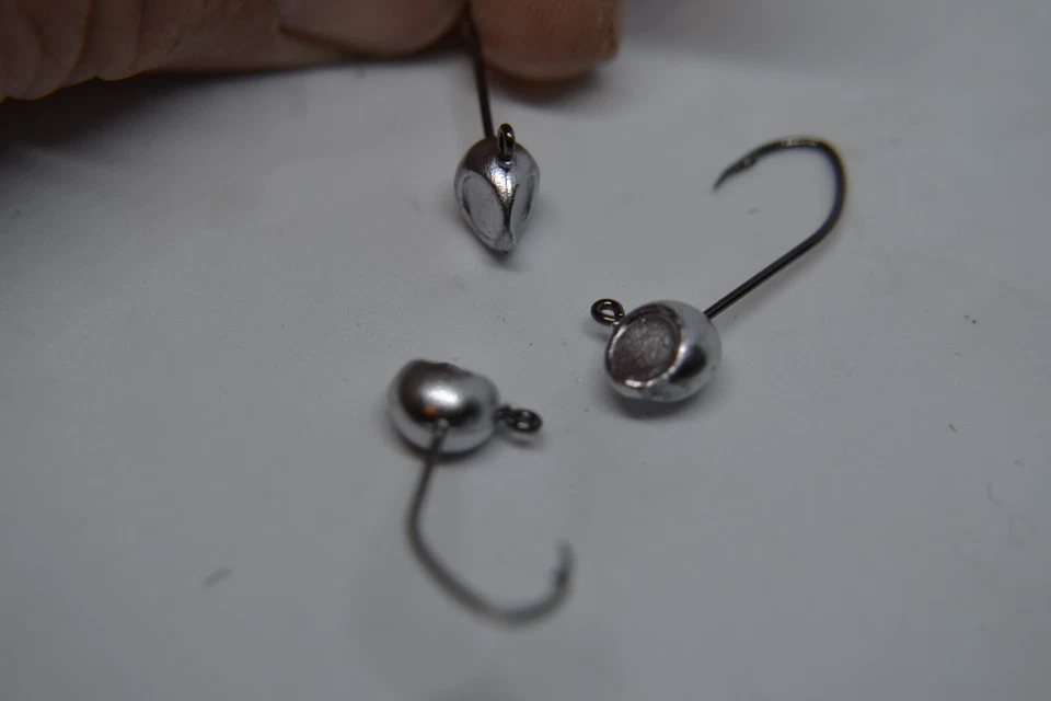 1/16 TEXAS MINNOW JIG HEAD #4 BLACK MUSTAD SICKLE JIG TYING 100