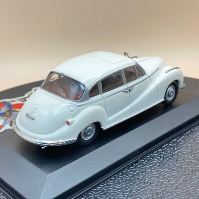 Minichamps 1/43 BMW 502 V8 Limousine White 1956 430022400 Diecast
