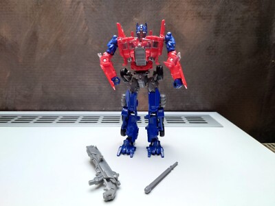 Optimus Prime - Transformers Generation - M4 - 001 - Hasbro