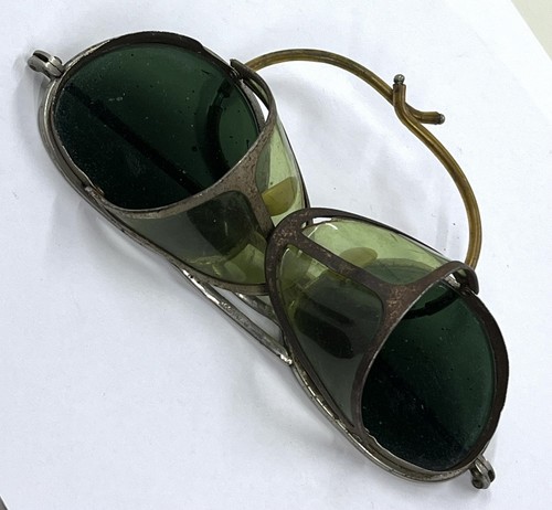 Vintage Tinted Green Safety Glasses Goggles Circa 1940’s As Is (1664) - Picture 6 of 12