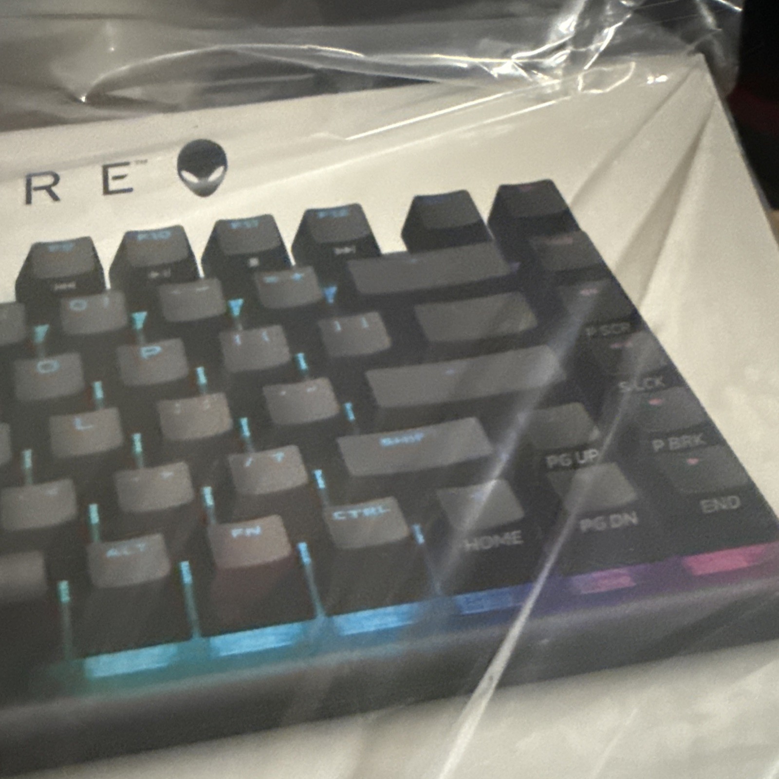 Teclado Gaming Inalámbrico Alienware Pro - Bluetooth 5.1/Radiofrecuencia 2.4 GHz, imagen 5