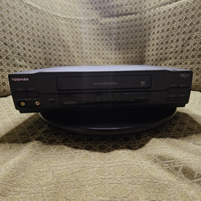 Toshiba M-472 MPN M-472 4 Head VHS Video Cassette Recorder VCR Player