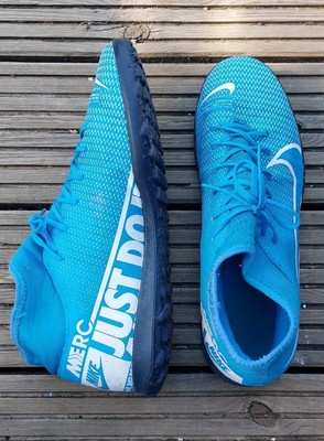 nike blue astro trainers