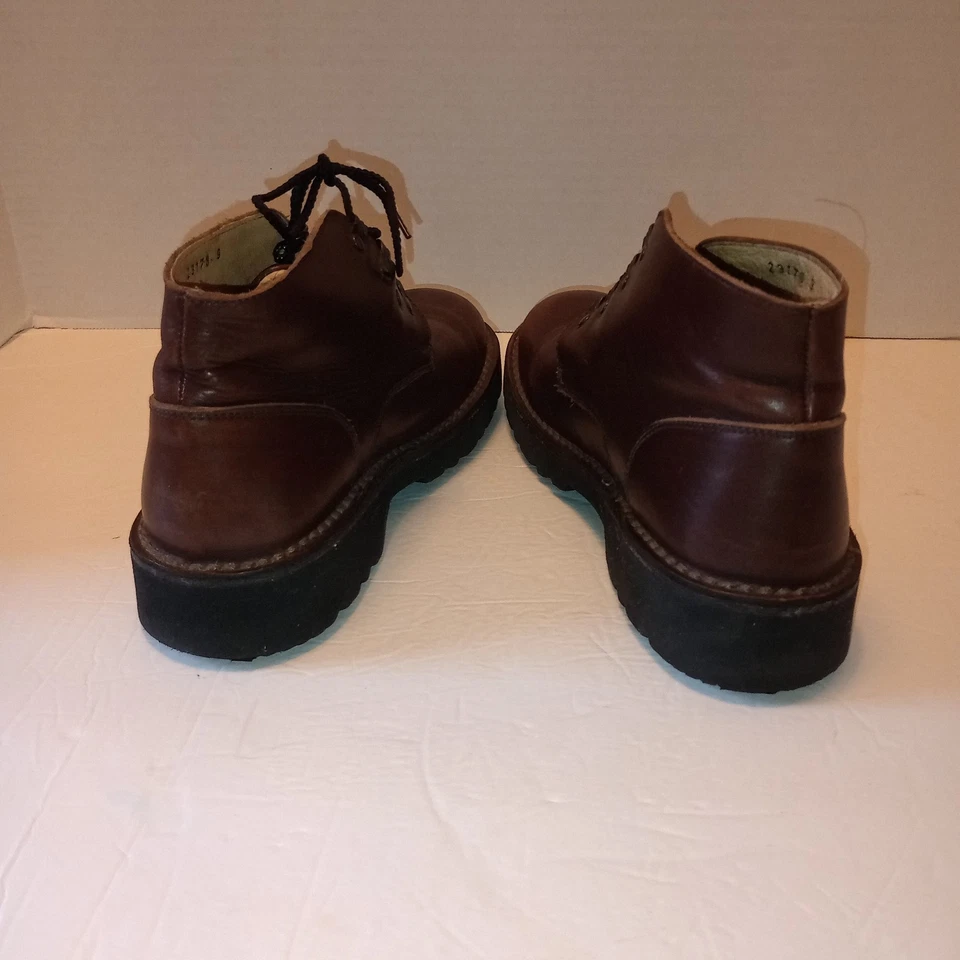 J. Botas al Tobillo Crew Oxford Para Hombre 8 Cuero Marrón Oscuro Hechas en Italia 47700 Foto 3 de 4