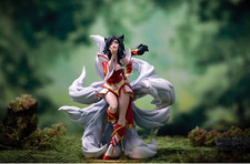 Offical League of Legends The Nine-Tailed Fox Ahri Medium Collectible Figure Toy