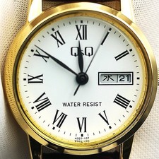 CITIZEN Q&Q Standard A207-107 cassa bianca: orologio usato da donna 24 x 26,2...