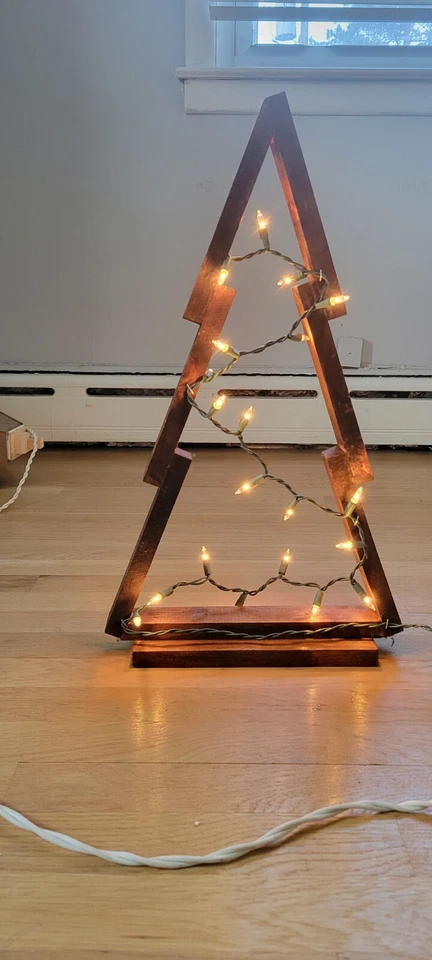 Wooden Plank Christmas Tree With Mini Lights - Image 2 of 2