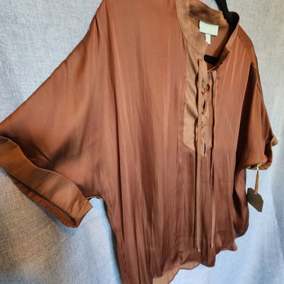 Ryegrass Pull Over Top Lace Up Front Brown Glove Color New with Tags Size Medium