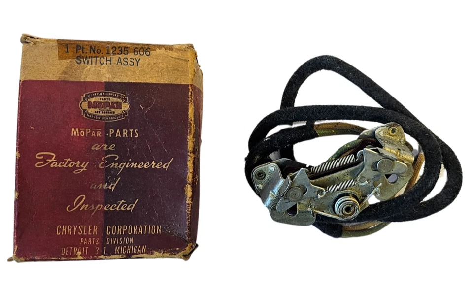 Interruptor de control de lámpara de señal de giro DeSoto Chrysler 1949 NOS 1235606 Foto 2 de 4