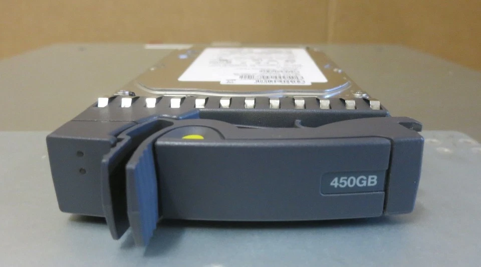 NetApp FAS2020 Filer iSCSI Storage Array Shelf 2 x controllers 11 x 450GB HDD 2U - Image 4 of 4