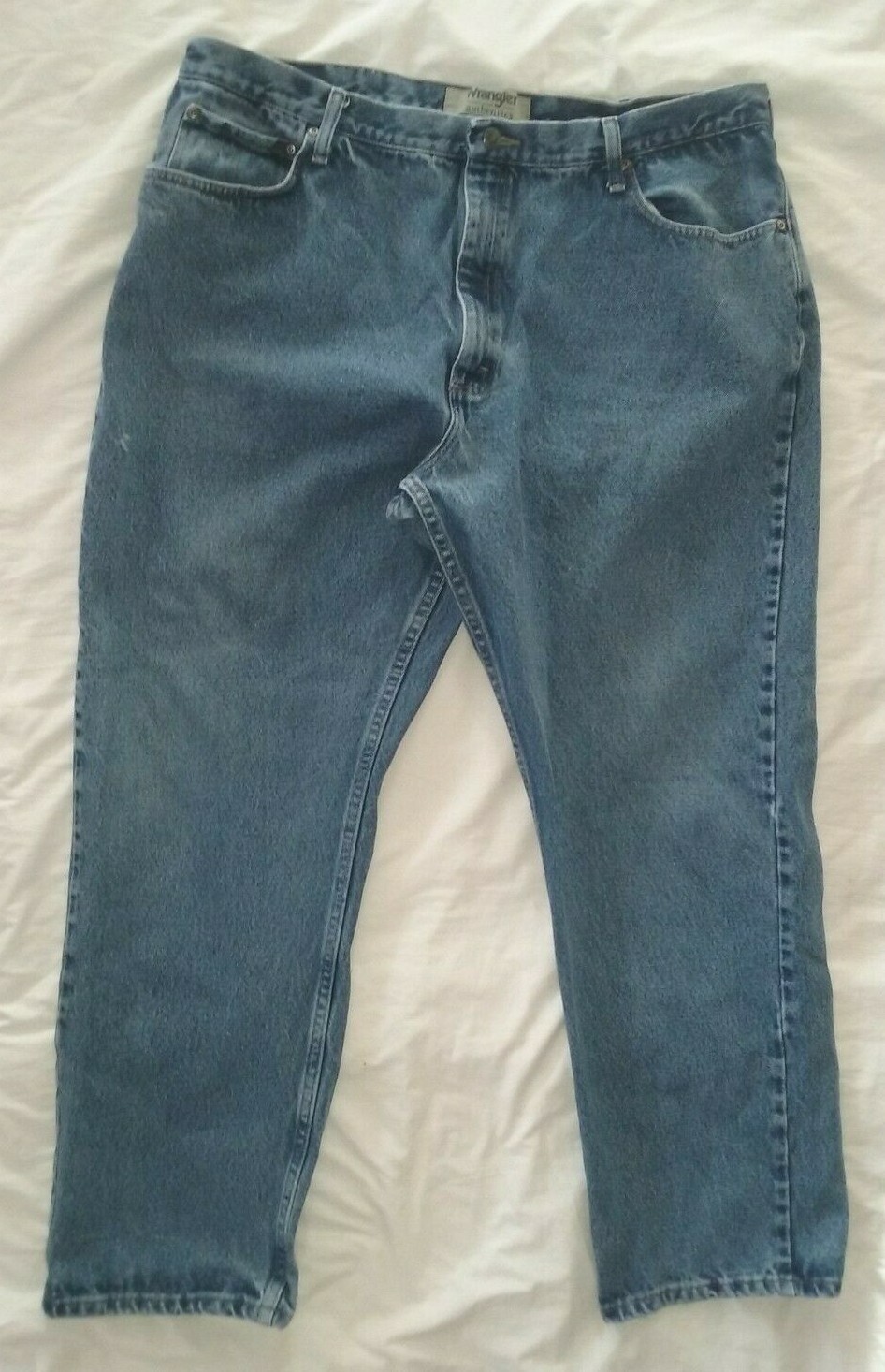 Wrangler Authentics ZM200SD Distressed Hole Relaxed Fit Blue