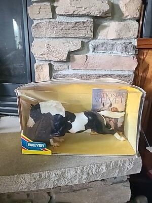 Retired Breyer #1198 National Velvet s Pie Pinto Jumping Horse Book Set Box
