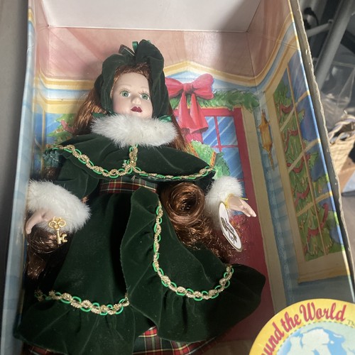 Brass Key England Santa Around the world Genuine Porcelain Doll NIB - Picture 8 of 8