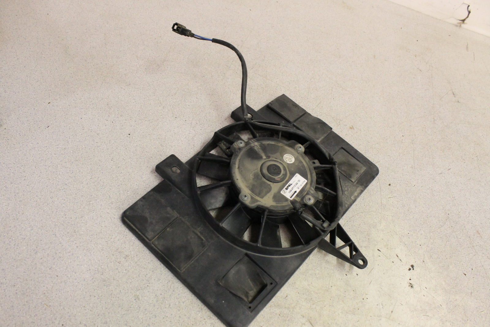 Triumph Rocket Radiator 2006 Triumph Rocket III Classic 3 ENGINE RADIATOR COOLING FAN 06 SHROUD ...