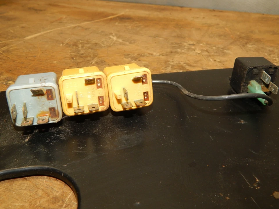 Placa cortafuegos Ford GT85 SBA408400200 Foto 3 de 4