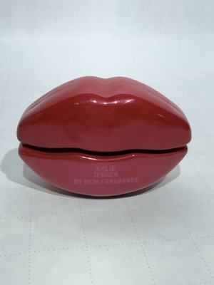 Kylie Jenner By KKW RED LIPS Eau De Parfum Spray 30 Ml 1 Fl. Oz. Brand New