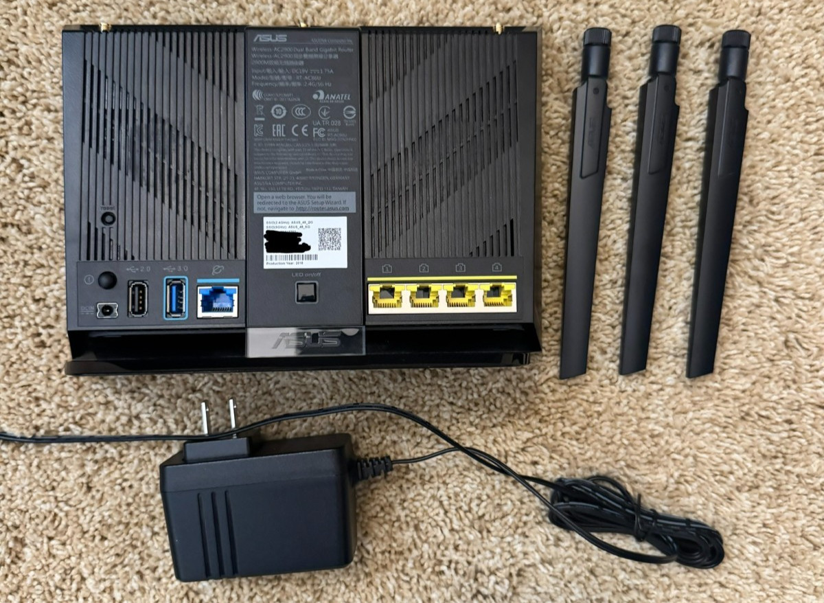 ASUS AC2900 Dual Band Gigabit WiFi Gaming Router Black (RT-AC86U) - Used Mint