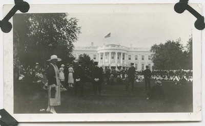 1930 Photo of White House South Lawn Crowd During Easter Egg Roll