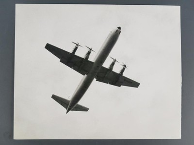 VINTAGE AIRCRAFT  AVIATION PHOTO - 1st PROTOTYPE VICKERS VANGUARD WISLEY 1959