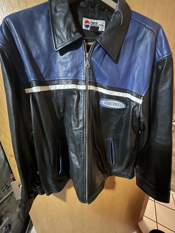 Chaqueta de cuero a rayas negras Pepsi Cola talla XL Foto 2 de 4