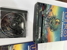 VINTAGE COMMODORE AMIGA CD32 BIG BOX UFO ENEMY UNKNOWN CIB GAME