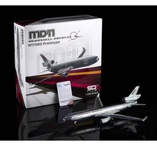 1:200  Model SQ Wings Mcdonnell Douglas MD-11 N111MD Diecast Aircraft