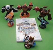 Skylander's Giants For The Wii Cib With 6 Figures Read