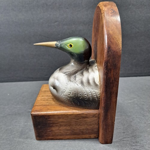 Vintage Set Of 2 Heavy Bookends Painted Bronze Ducks On Dark Wood Frame - Picture 5 of 18