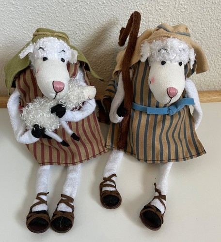 DaySpring 2005 Hallmark Eli Jake Lot of 2 Really Woolly Nativity Shepherd Sheep