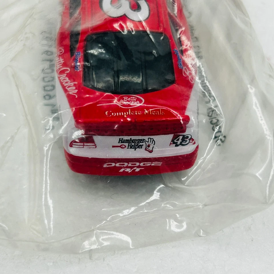 NASCAR Betty Crocker Richard Petty #43 1/64 Die Cast Sprint Car Foto 3 de 4