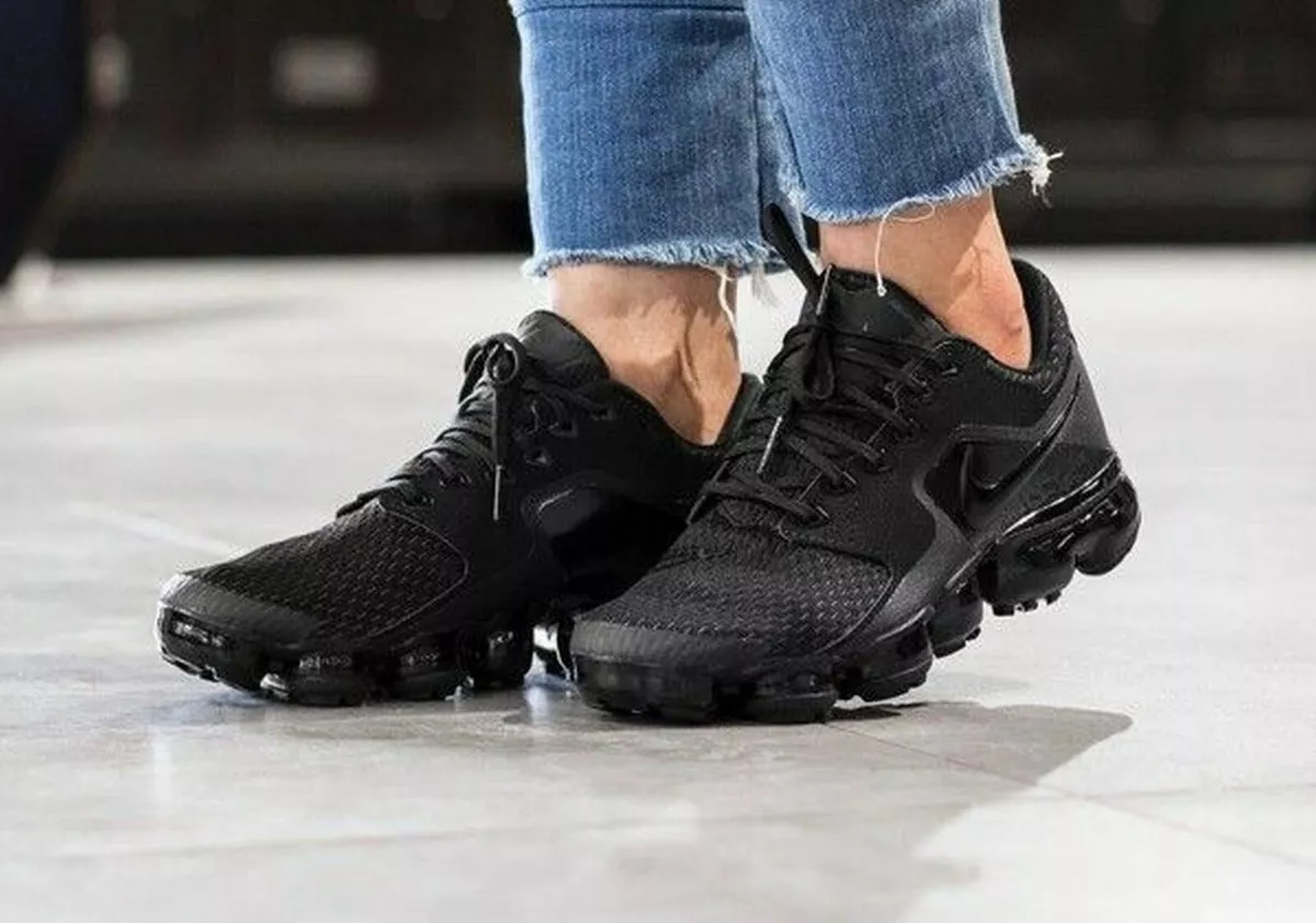 Vapormax womens all best sale black