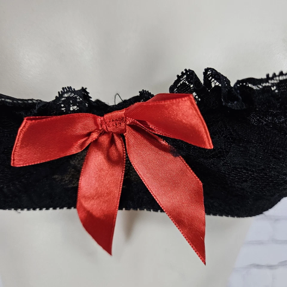 Sujetador Balconette Acolchado Encaje Negro Lazo Rojo Seda Exposed By Magic Talla L/XL Foto 4 de 4