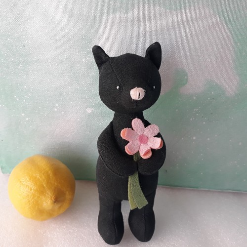 Jellycat London ~ MINI MESSENGER CAT ~ Plush Toy 6" Black Cat With Flower ~ Nice - 第 1/14 張圖片