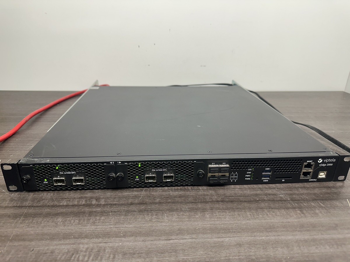 その他 cisco vedge 2000 Cisco VEDGE-2000 AC Router Base Chassis - Management Port