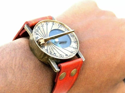 Antique Nautical Gift Brass Sundial Compass Vintage Wrist watch gifted item - 第 1/3 張圖片