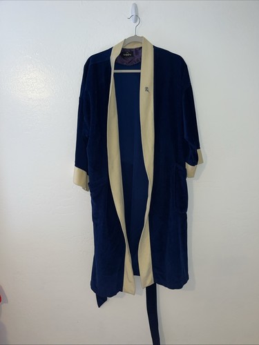 Countess Mara Robe