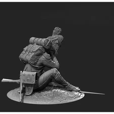 75mm Wounded Grenadier of the French Imperial Guard 1808-15 Unpainted Unassemble